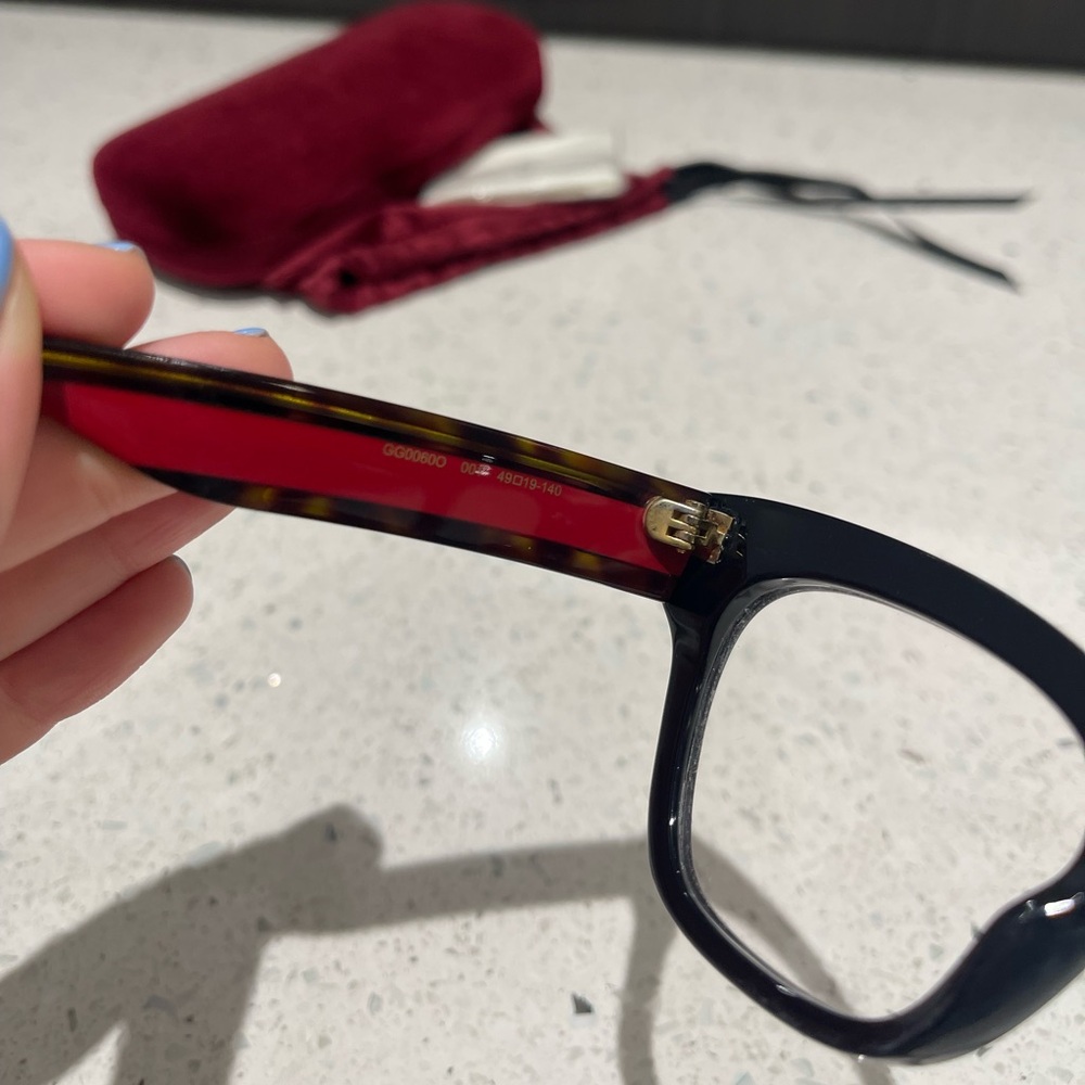 Gucci Eyeglasses - Picture 9 of 16